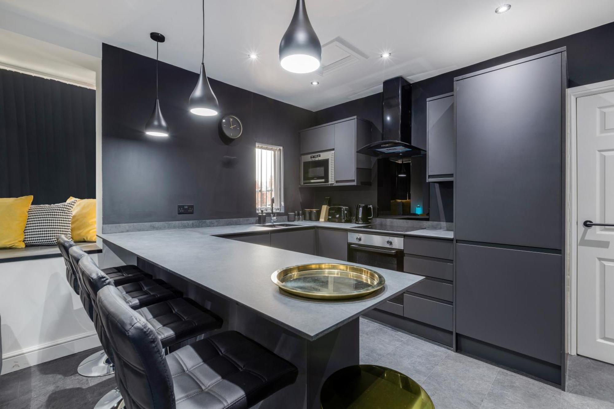 Two Bed Modern Apartment 5Min Walk To Town Centre With Free Parking ! Under New Management Blackpool Exteriér fotografie