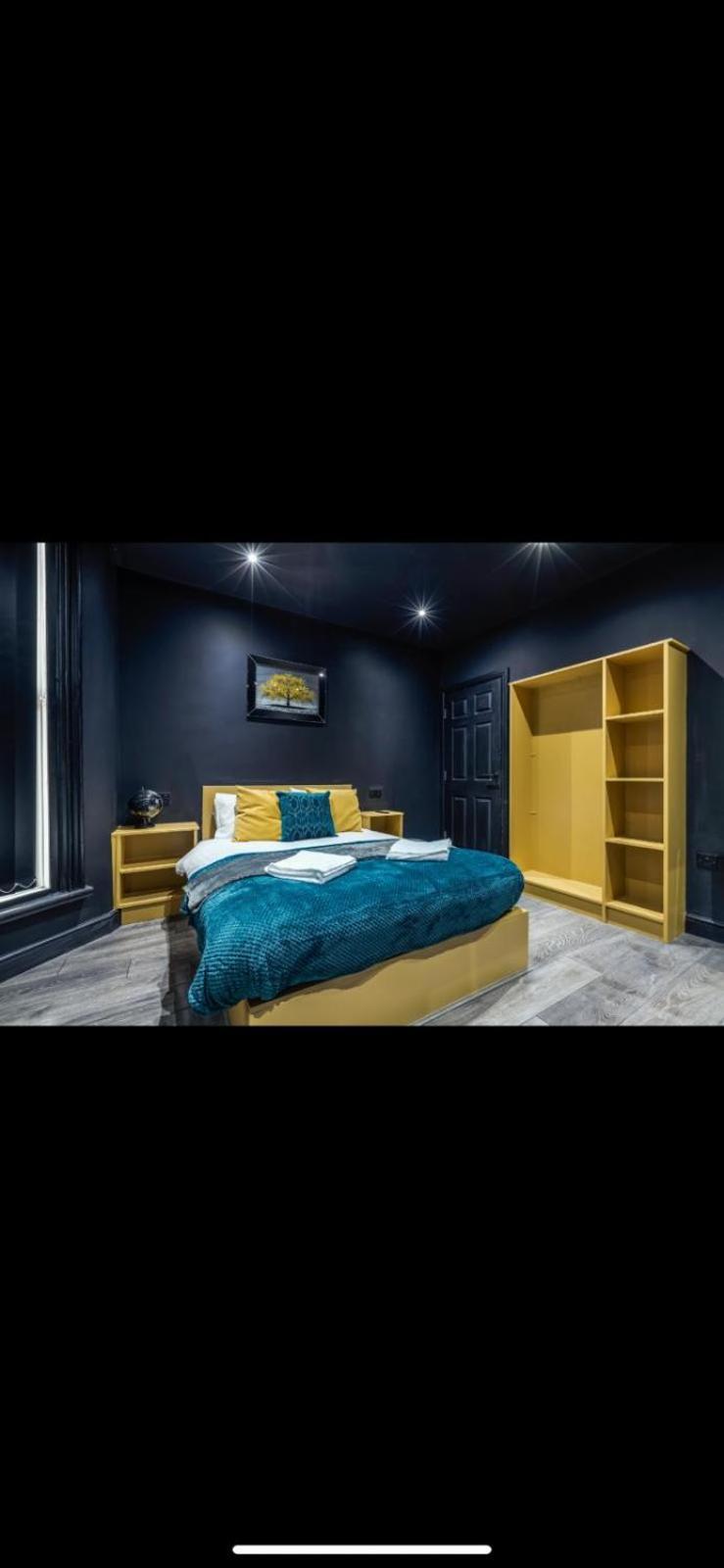 Two Bed Modern Apartment 5Min Walk To Town Centre With Free Parking ! Under New Management Blackpool Exteriér fotografie