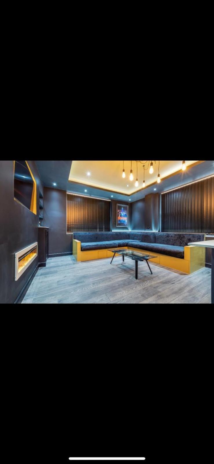 Two Bed Modern Apartment 5Min Walk To Town Centre With Free Parking ! Under New Management Blackpool Exteriér fotografie