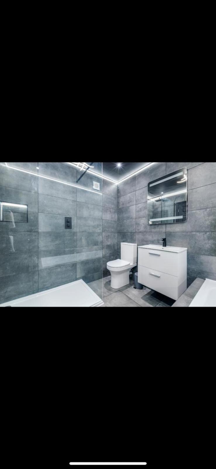 Two Bed Modern Apartment 5Min Walk To Town Centre With Free Parking ! Under New Management Blackpool Exteriér fotografie